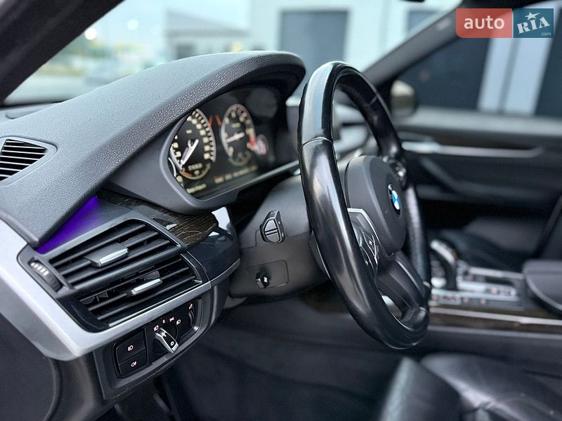 Внедорожник / Кроссовер BMW X5 2014 в Черновцах