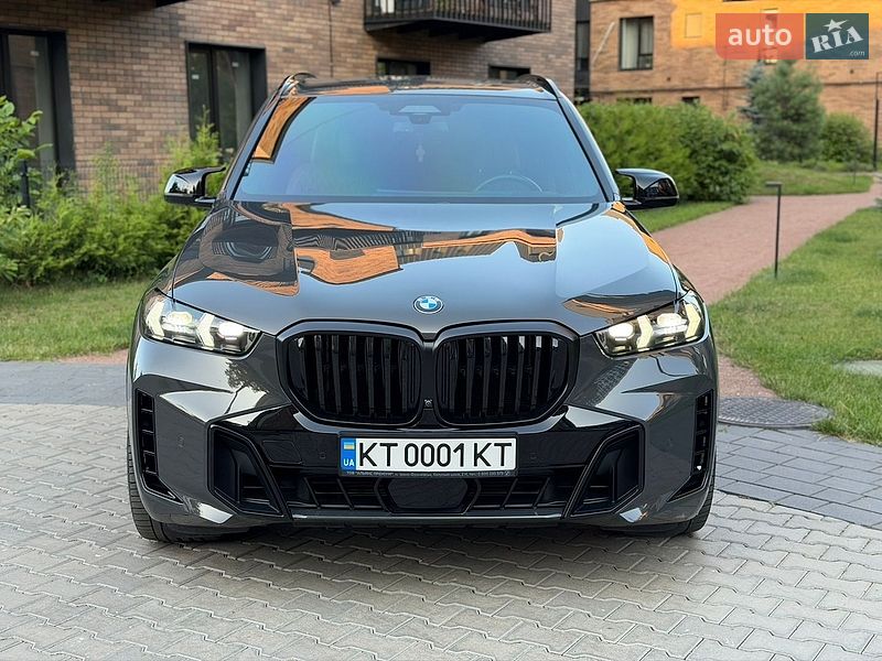 Позашляховик / Кросовер BMW X5 2023 в Івано-Франківську