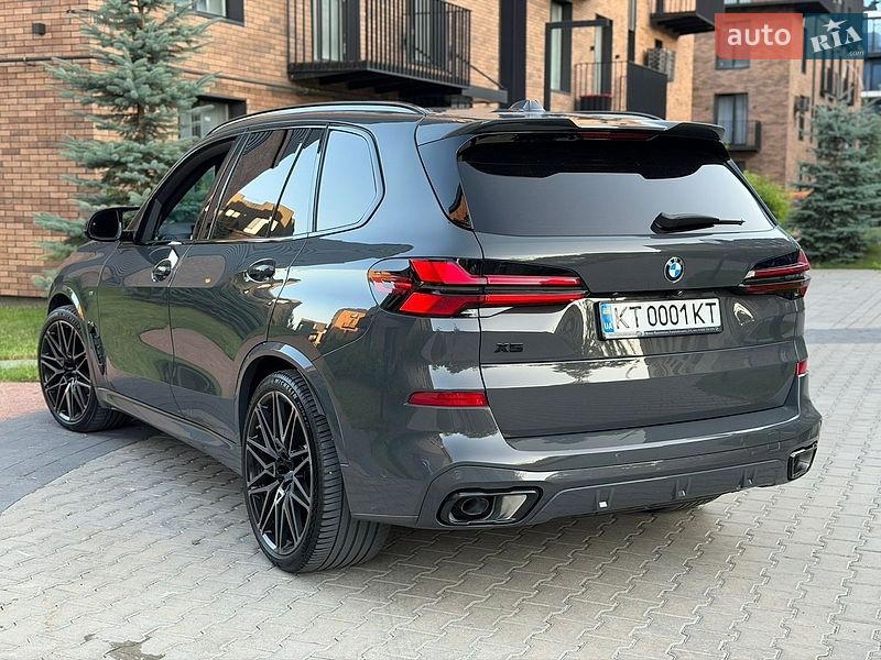 Позашляховик / Кросовер BMW X5 2023 в Івано-Франківську
