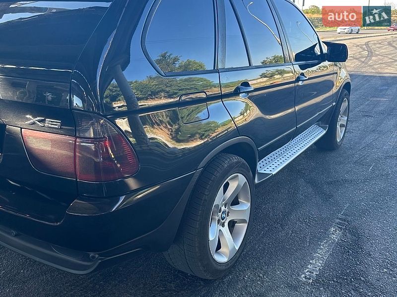 Внедорожник / Кроссовер BMW X5 2005 в Одессе