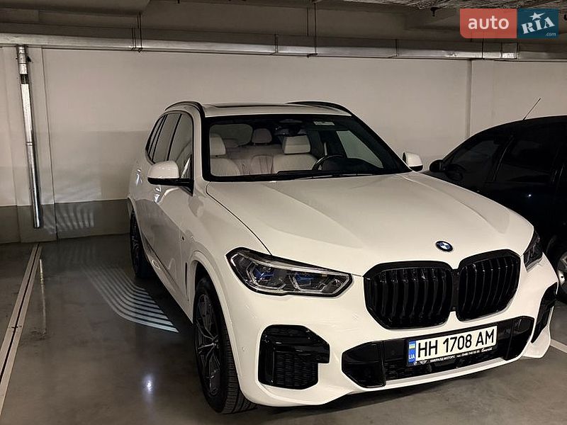 Внедорожник / Кроссовер BMW X5 2021 в Одессе