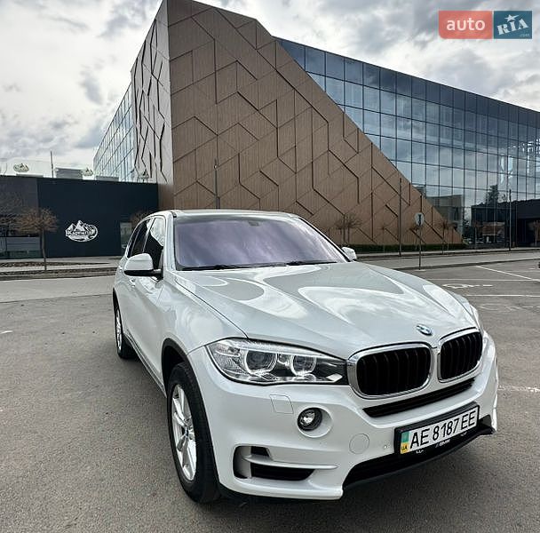 Внедорожник / Кроссовер BMW X5 2015 в Мукачево