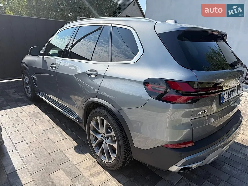BMW X5 2023