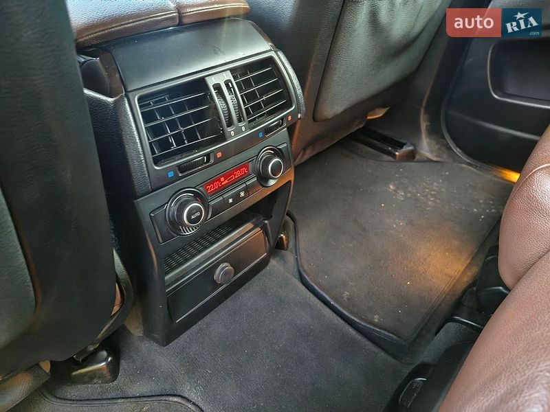 Внедорожник / Кроссовер BMW X5 2010 в Полтаве