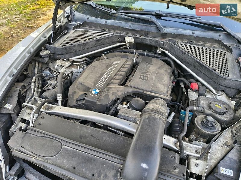 Внедорожник / Кроссовер BMW X5 2010 в Полтаве