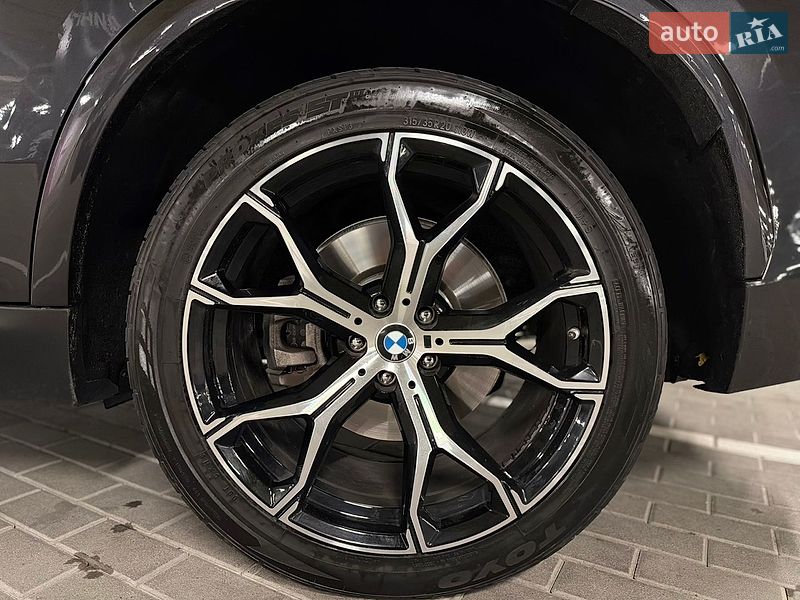 Внедорожник / Кроссовер BMW X5 2022 в Киеве