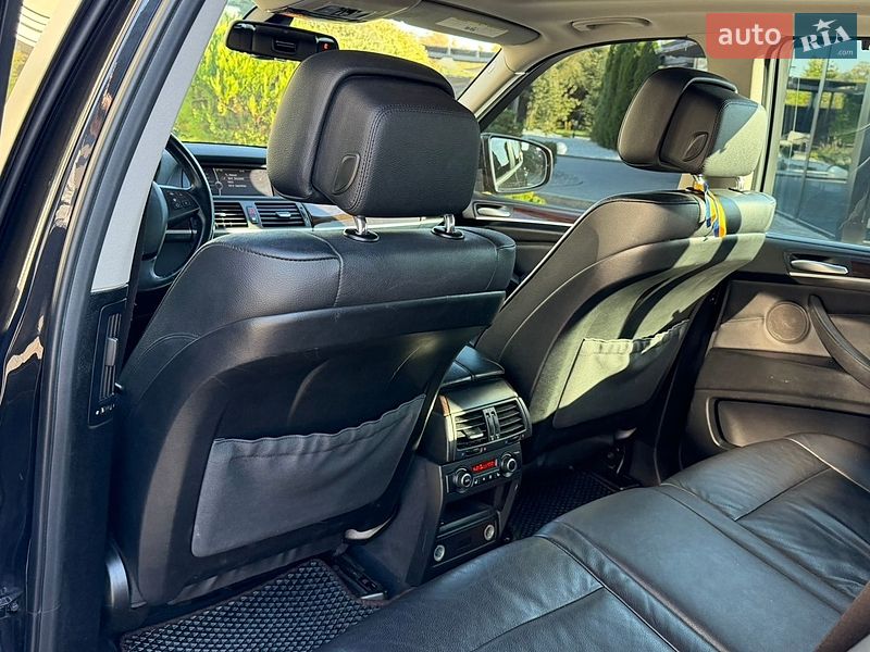 Внедорожник / Кроссовер BMW X5 2011 в Стрые