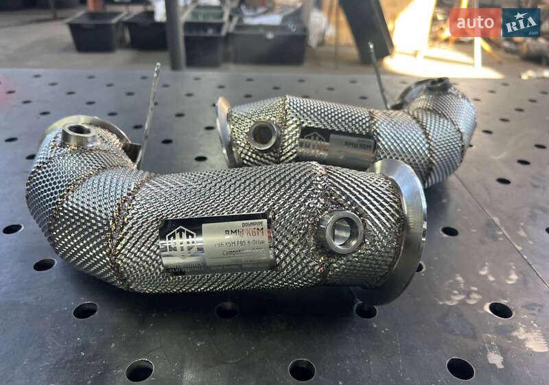 Внедорожник / Кроссовер BMW X6 M 2022 в Днепре