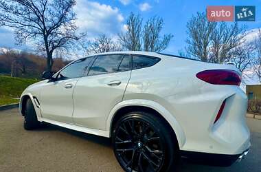 Позашляховик / Кросовер BMW X6 M 2020 в 