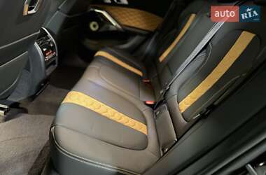 Позашляховик / Кросовер BMW X6 M 2023 в 