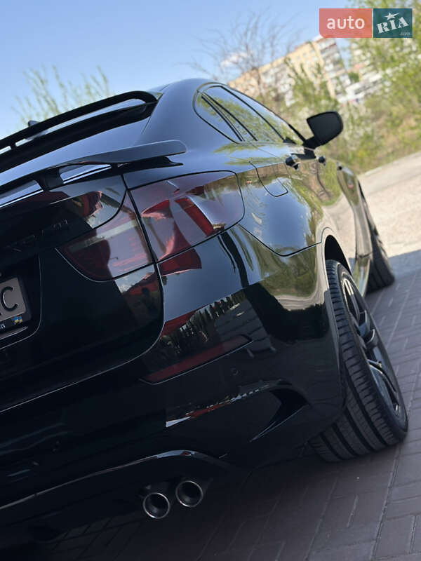Внедорожник / Кроссовер BMW X6 M 2010 в 