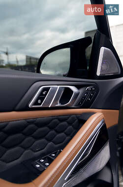 Внедорожник / Кроссовер BMW X6 M 2022 в 