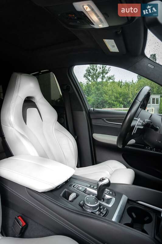 Внедорожник / Кроссовер BMW X6 M 2015 в Харькове