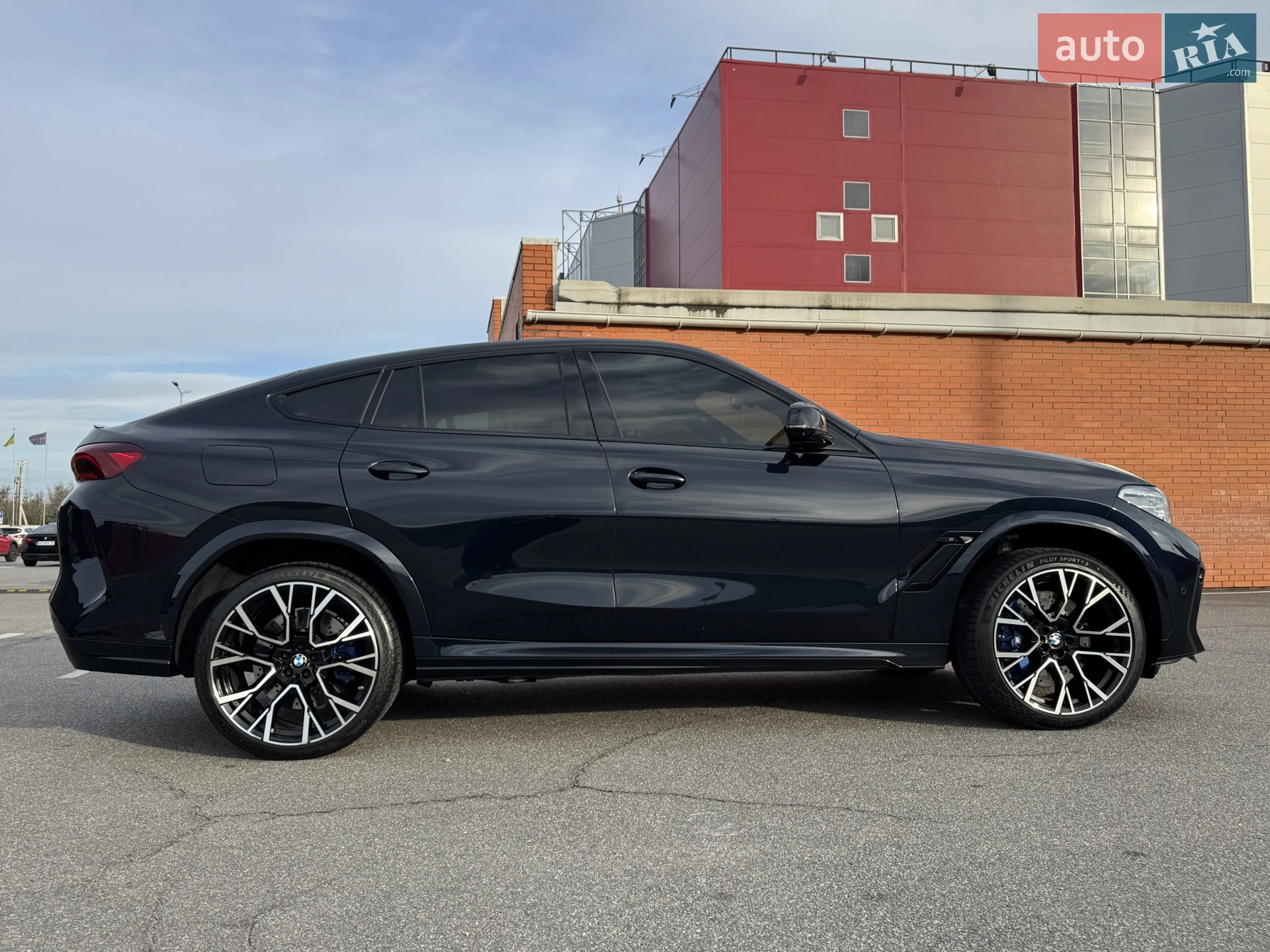 2021 BMW X6 M - мініатюра 4