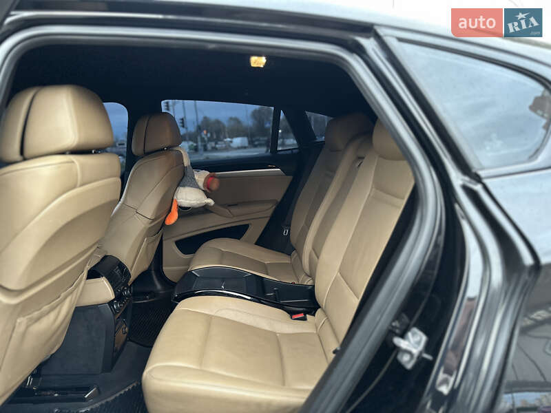 Внедорожник / Кроссовер BMW X6 M 2011 в Киеве