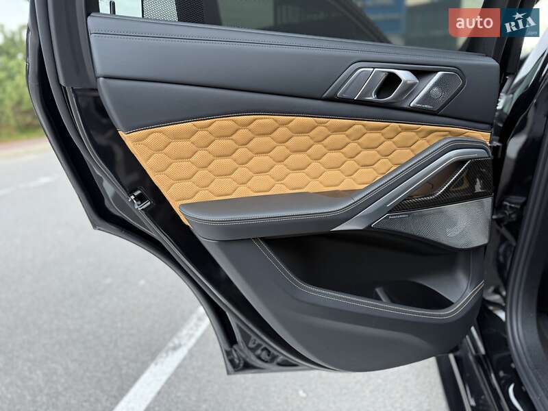 Позашляховик / Кросовер BMW X6 M 2022 в Києві