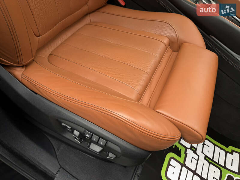 Внедорожник / Кроссовер BMW X6 M 2018 в Киеве фото 53 Внедорожник / Кроссовер BMW X6 M 2018 в Киеве