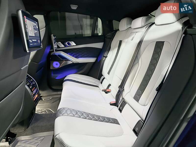 Позашляховик / Кросовер BMW X6 M 2022 в Дніпрі фото 27 Позашляховик / Кросовер BMW X6 M 2022 в Дніпрі