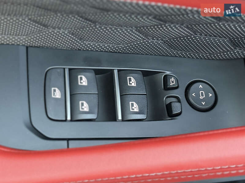 Внедорожник / Кроссовер BMW X6 M 2022 в Киеве