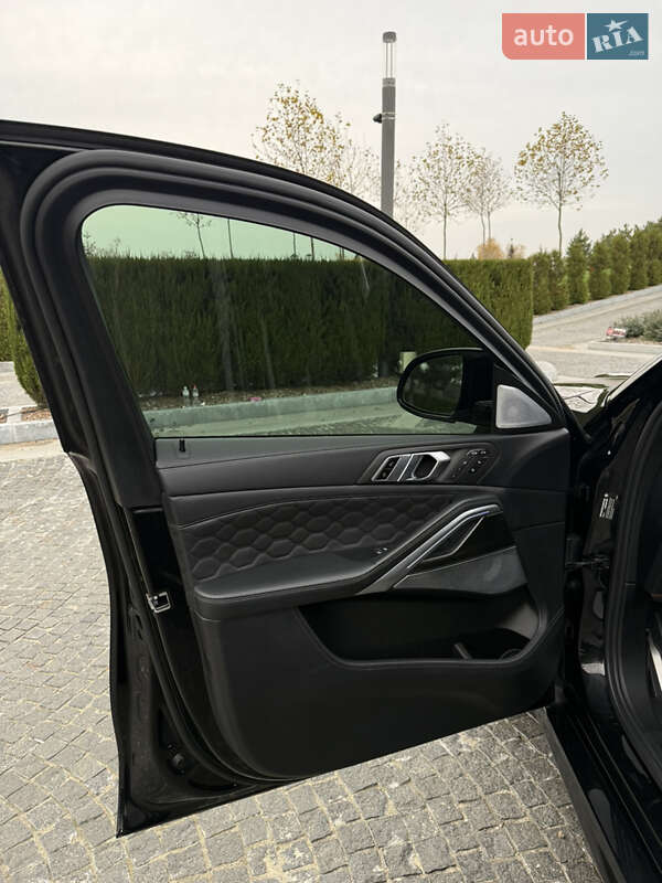 Внедорожник / Кроссовер BMW X6 M 2021 в Днепре