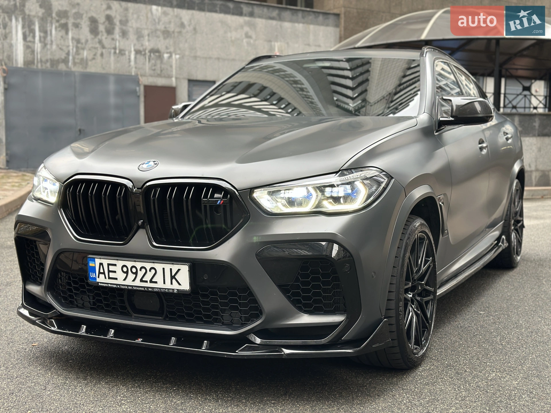 2021 BMW X6 M - мініатюра 3