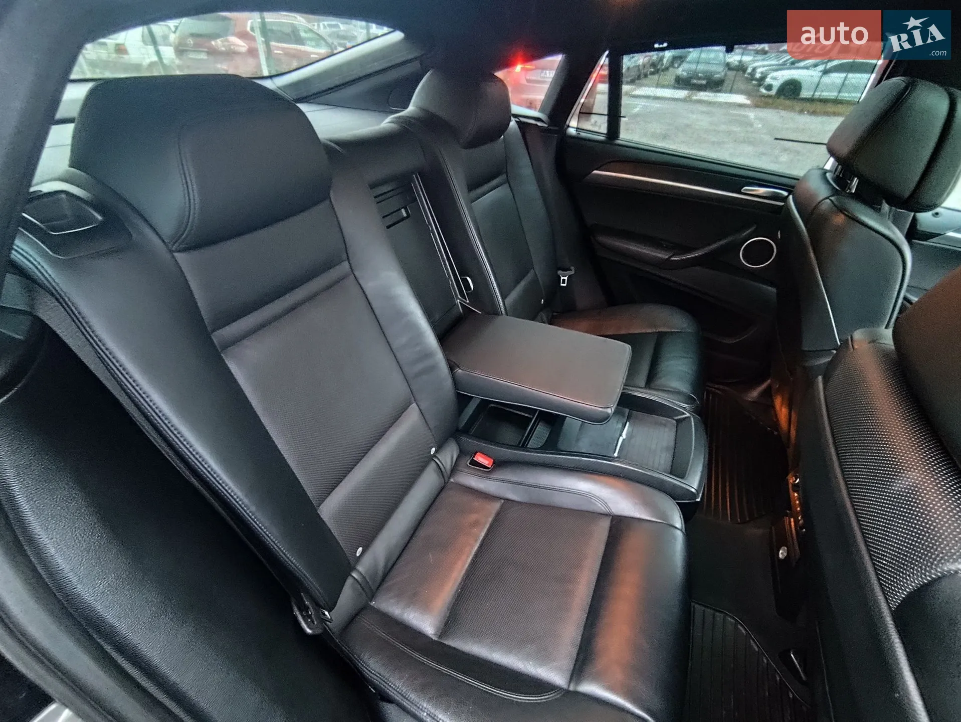 2010 BMW X6 M - мініатюра 25