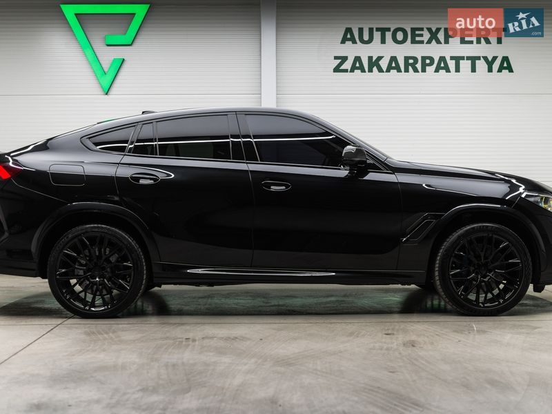 Внедорожник / Кроссовер BMW X6 M 2020 в Мукачево