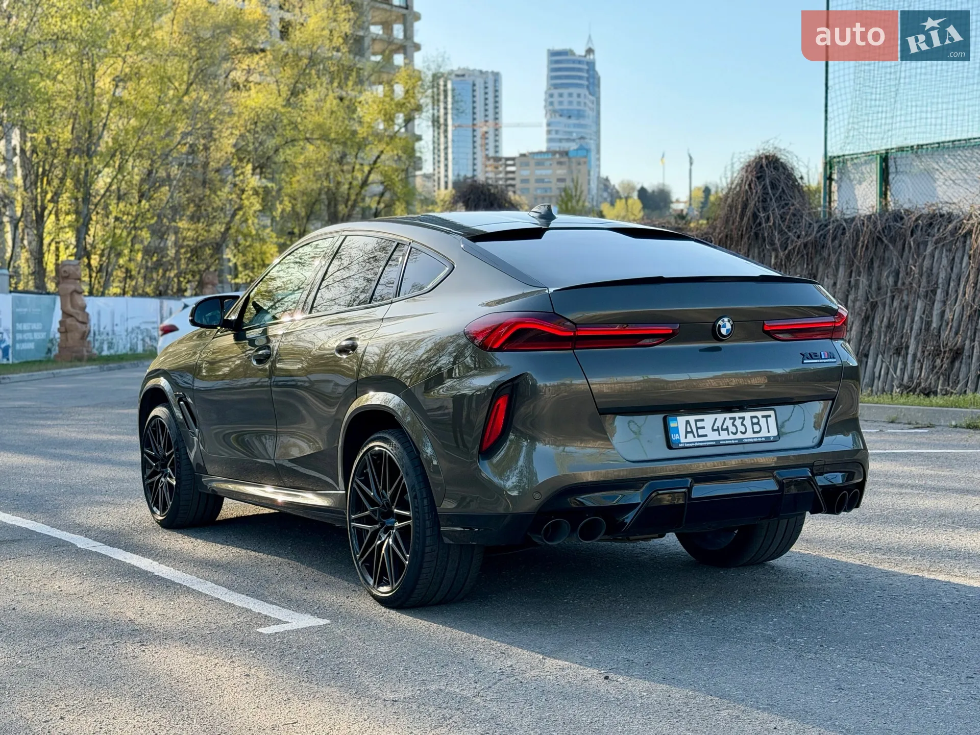 2022 BMW X6 M - мініатюра 23