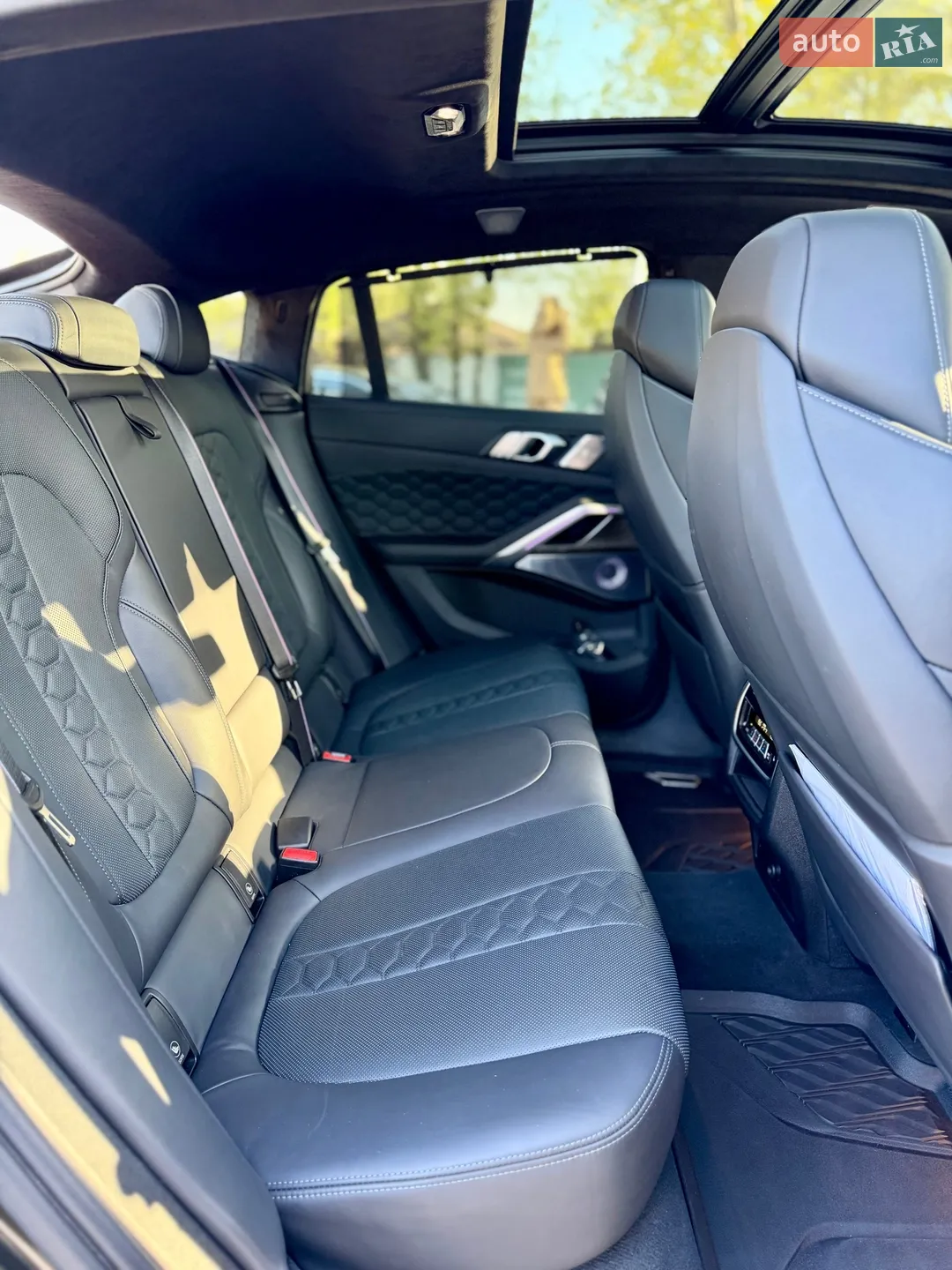 2022 BMW X6 M - мініатюра 35