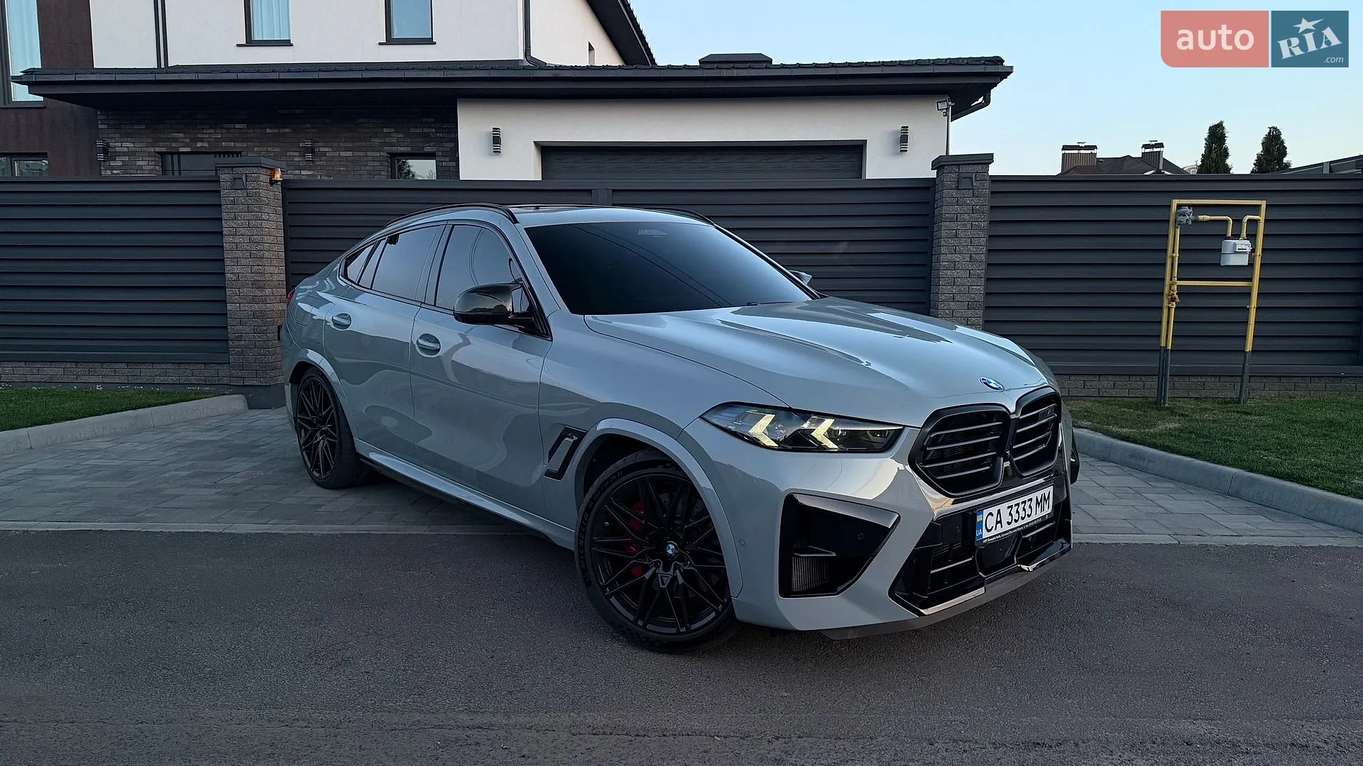 2023 BMW X6 M - мініатюра 3