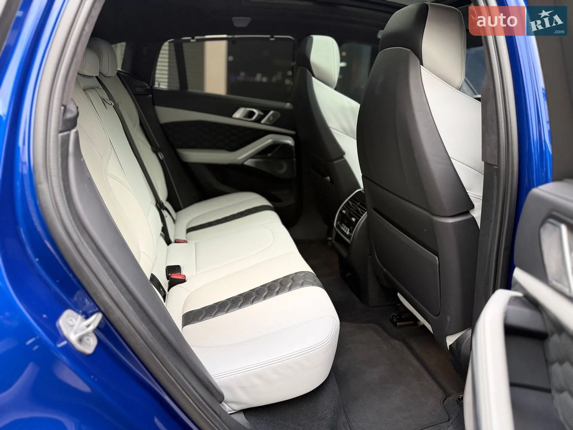 2022 BMW X6 M - мініатюра 12