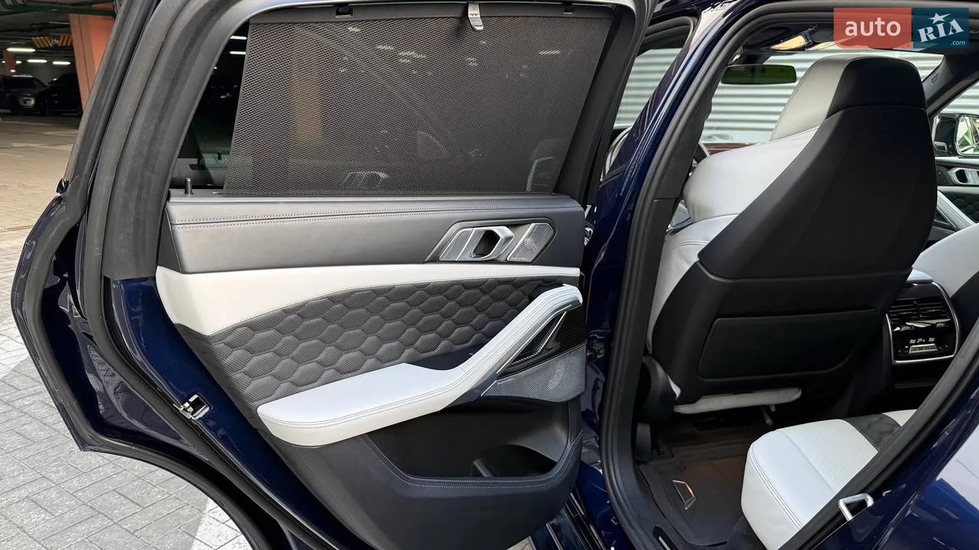 2022 BMW X6 M - мініатюра 17