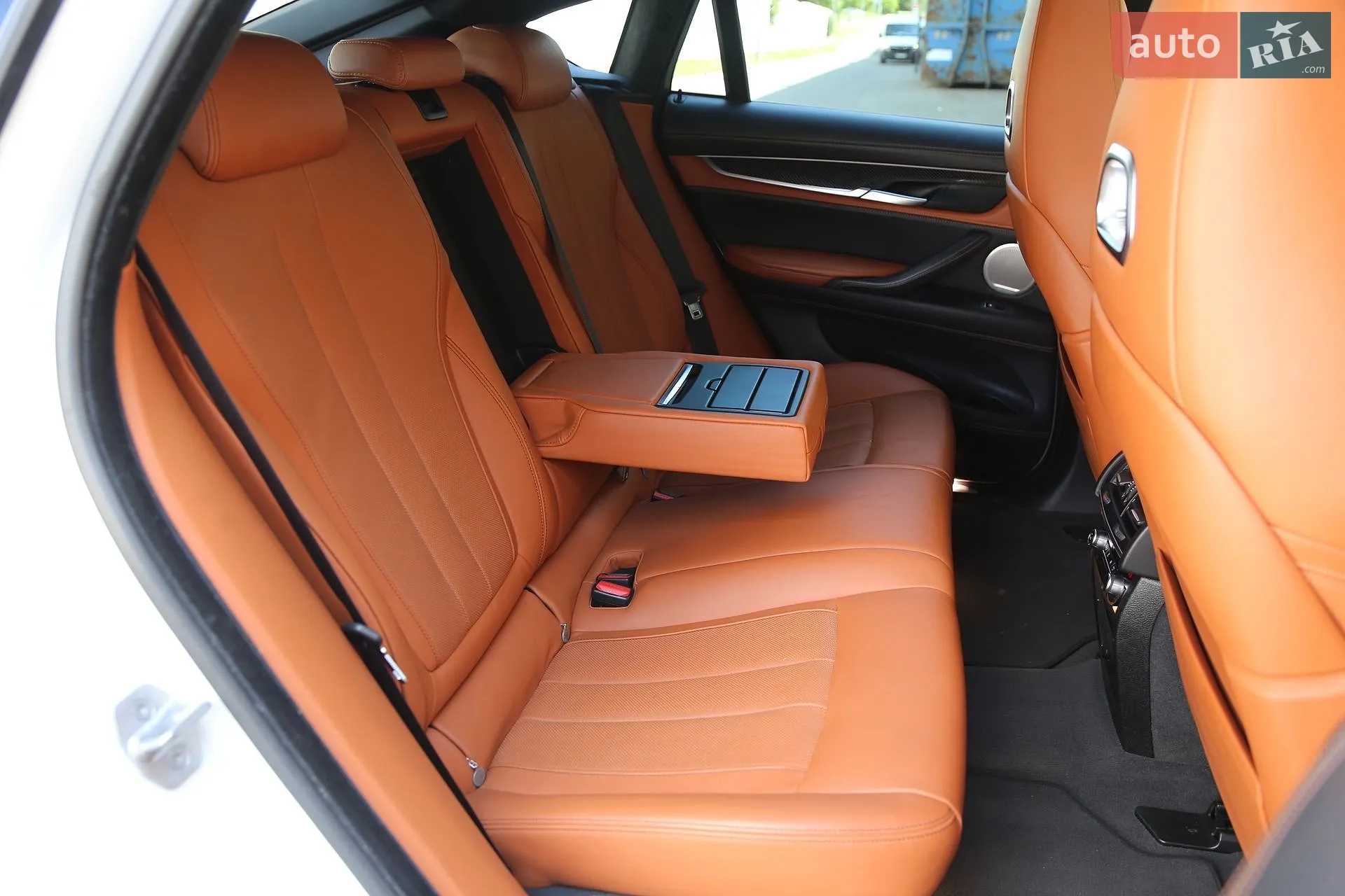 2017 BMW X6 M - мініатюра 11