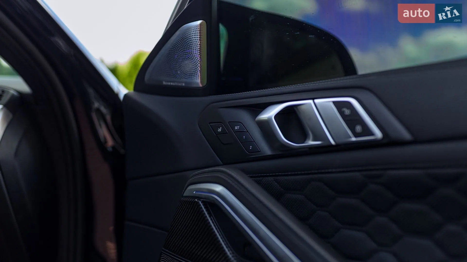 2023 BMW X6 M - мініатюра 13