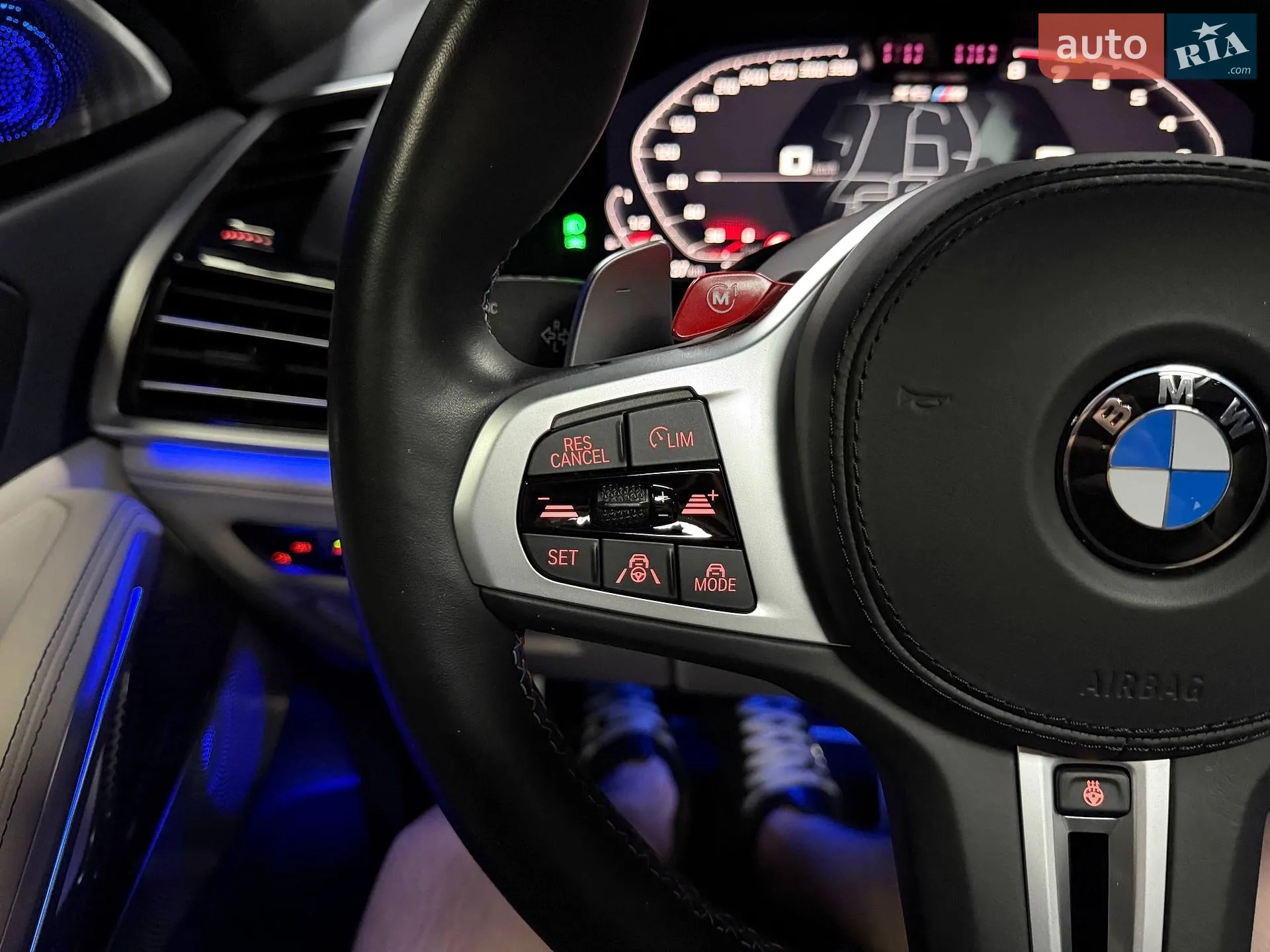 2022 BMW X6 M - мініатюра 99