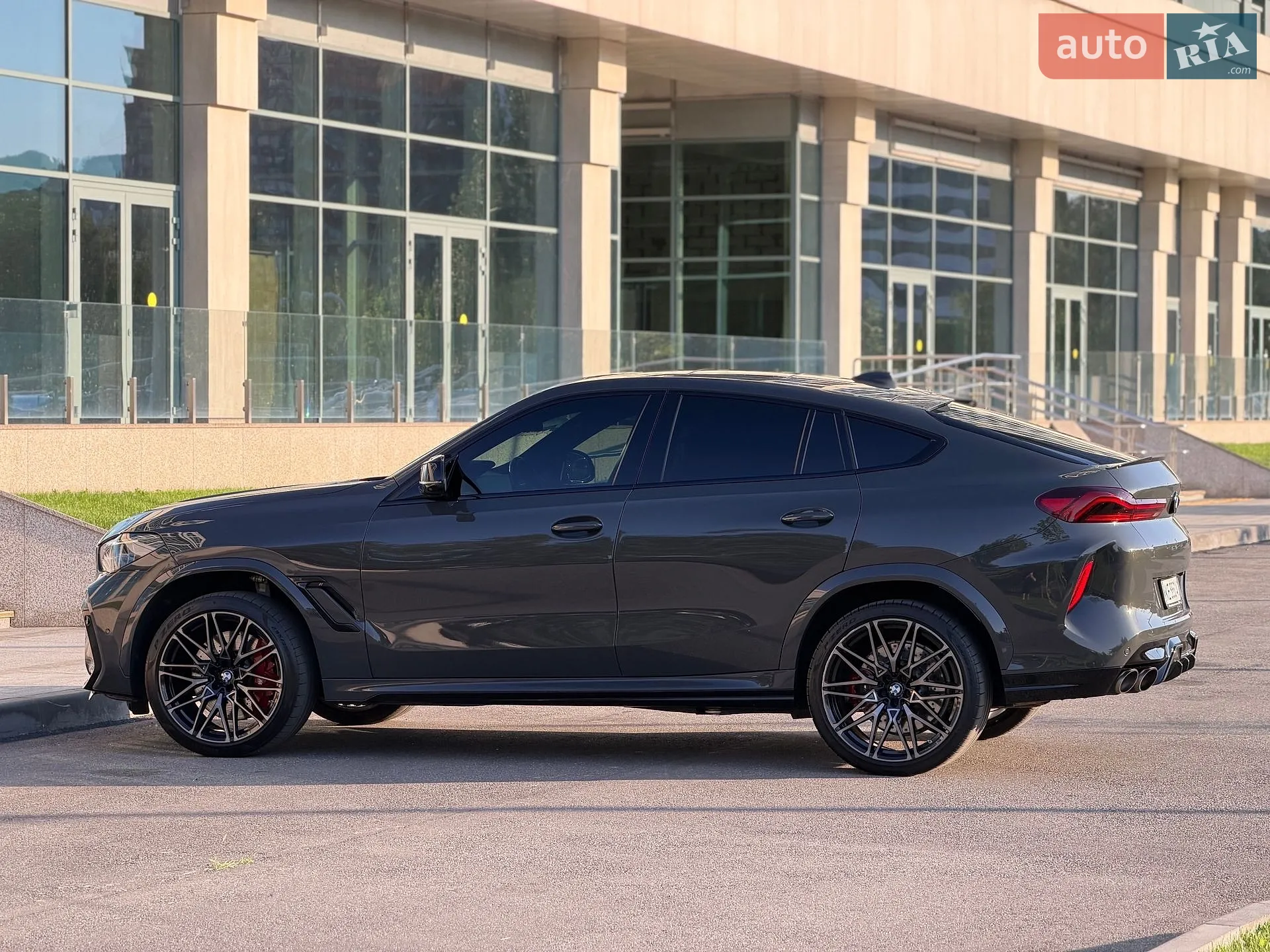 2022 BMW X6 M - мініатюра 14
