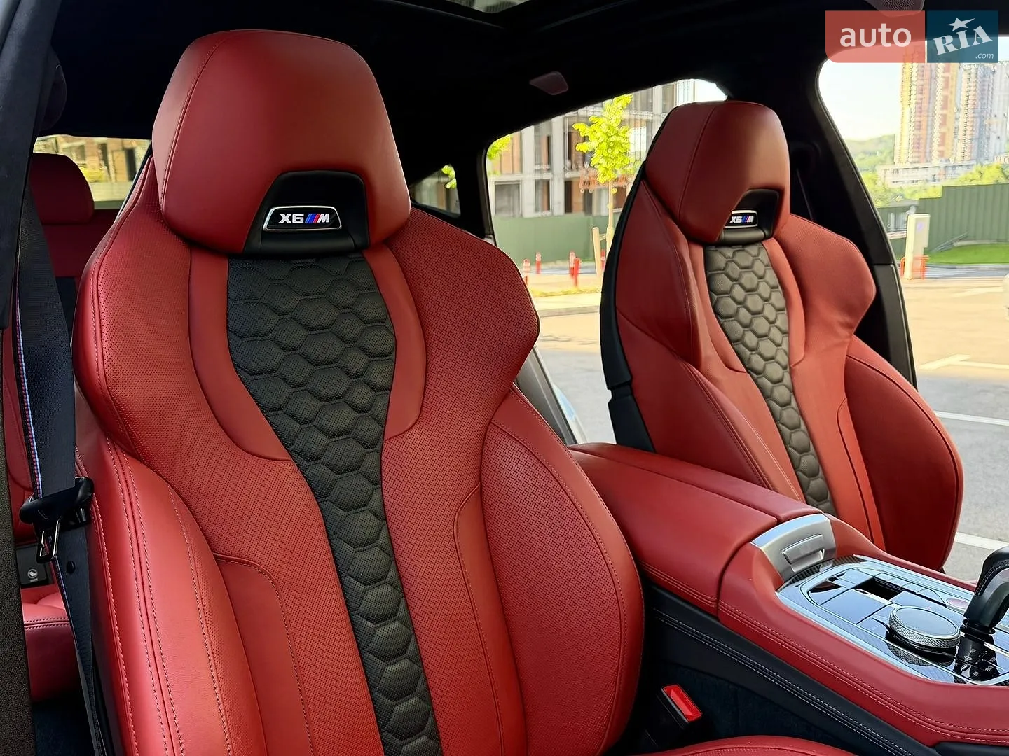 2022 BMW X6 M - мініатюра 43