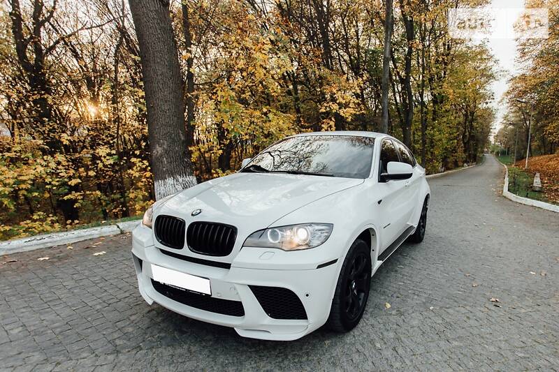 Внедорожник / Кроссовер BMW X6 2010 в Черновцах