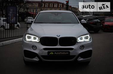 Седан BMW X6 2015 в Киеве