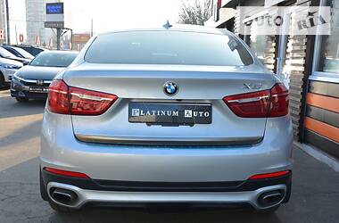 Позашляховик / Кросовер BMW X6 2017 в 