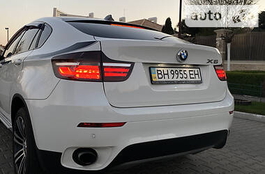 Позашляховик / Кросовер BMW X6 2012 в 
