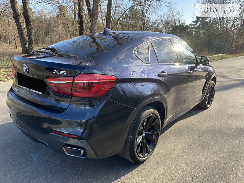 Внедорожник / Кроссовер BMW X6 2015 в Киеве