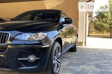 Позашляховик / Кросовер BMW X6 2011 в 