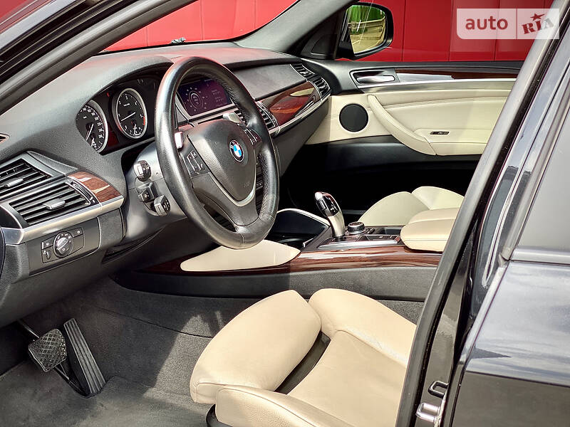Позашляховик / Кросовер BMW X6 2010 в Києві