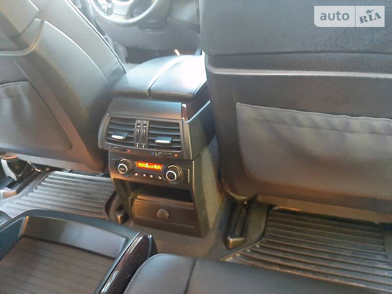 Позашляховик / Кросовер BMW X6 2010 в Львові фото 13 Позашляховик / Кросовер BMW X6 2010 в Львові
