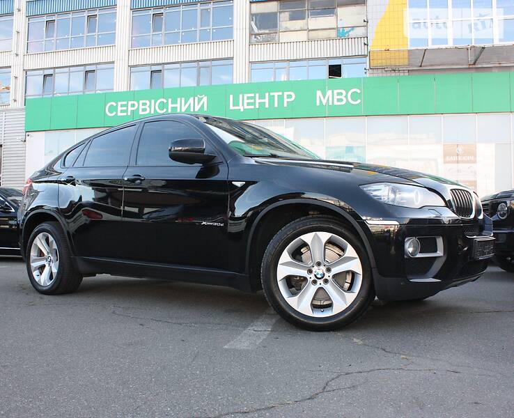 Позашляховик / Кросовер BMW X6 2014 в 