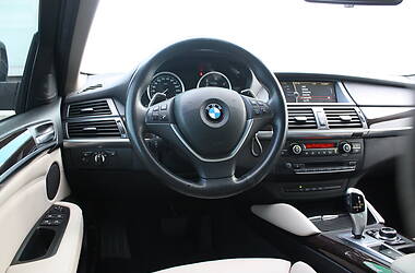 Позашляховик / Кросовер BMW X6 2014 в 