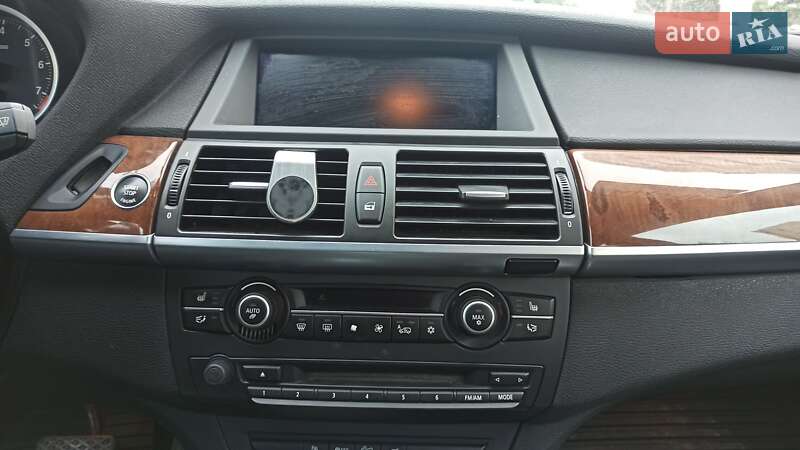 Позашляховик / Кросовер BMW X6 2013 в Києві