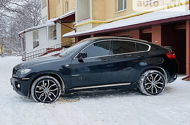 Седан BMW X6 2011 в Яремче