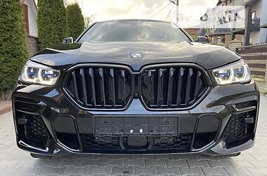 Позашляховик / Кросовер BMW X6 2021 в 
